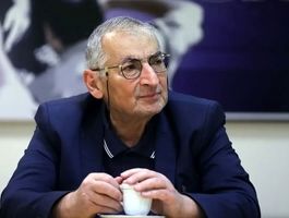 صادق زیبا کلام: پهلوی کوچک‌ترین اعتقادی به دموکراسی ندارد